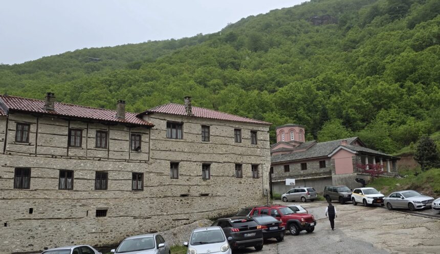 Η Ιερά Μονή Γενεθλίου της Θεοτόκου Κλεισούρα Καστοριάς 